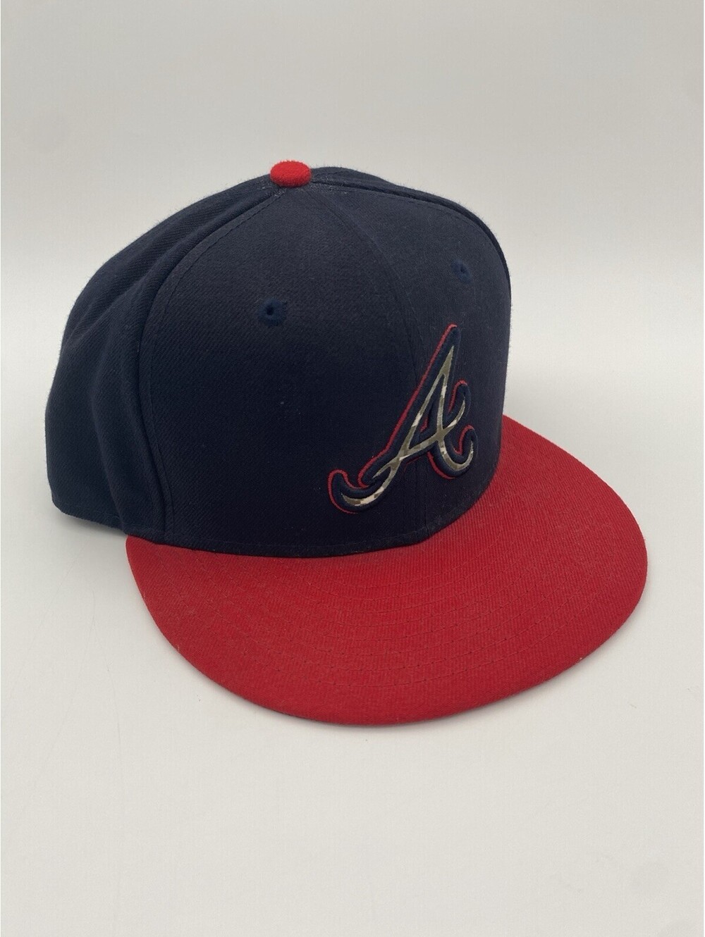 New Era 59Fifty Size 7 3/8 MLB Atlanta Braves Black Red & Camo Fitted Hat